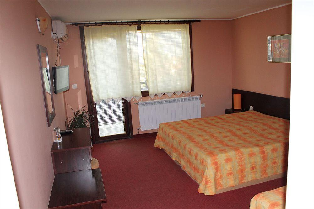 Hotel Elena Велико-Тирново Екстер'єр фото