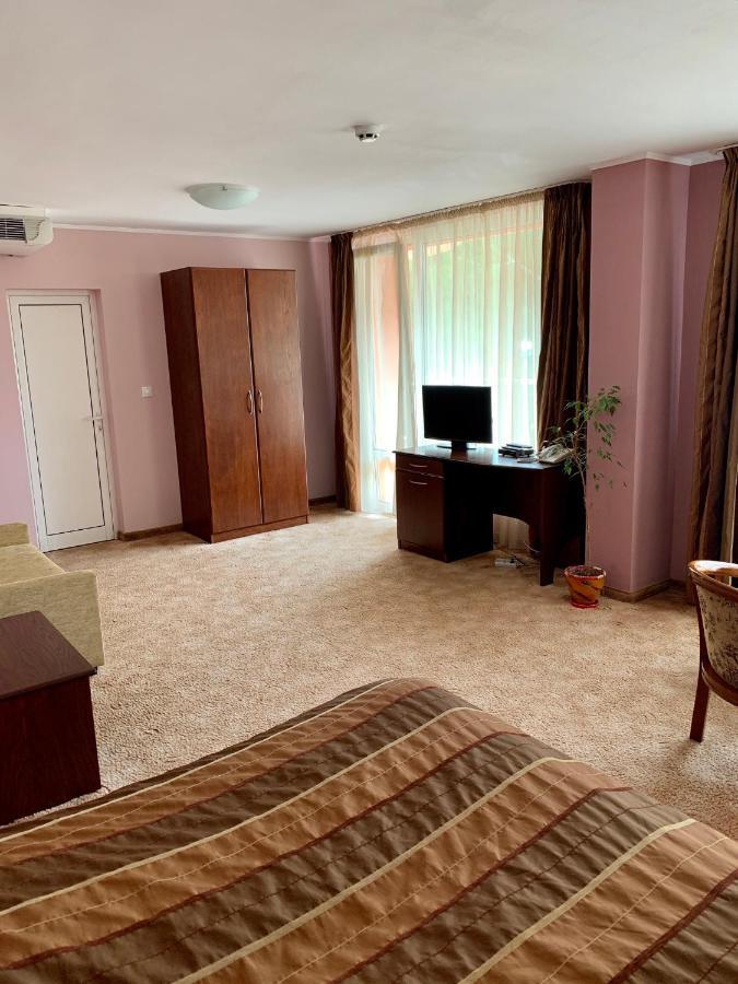 Hotel Elena Велико-Тирново Екстер'єр фото